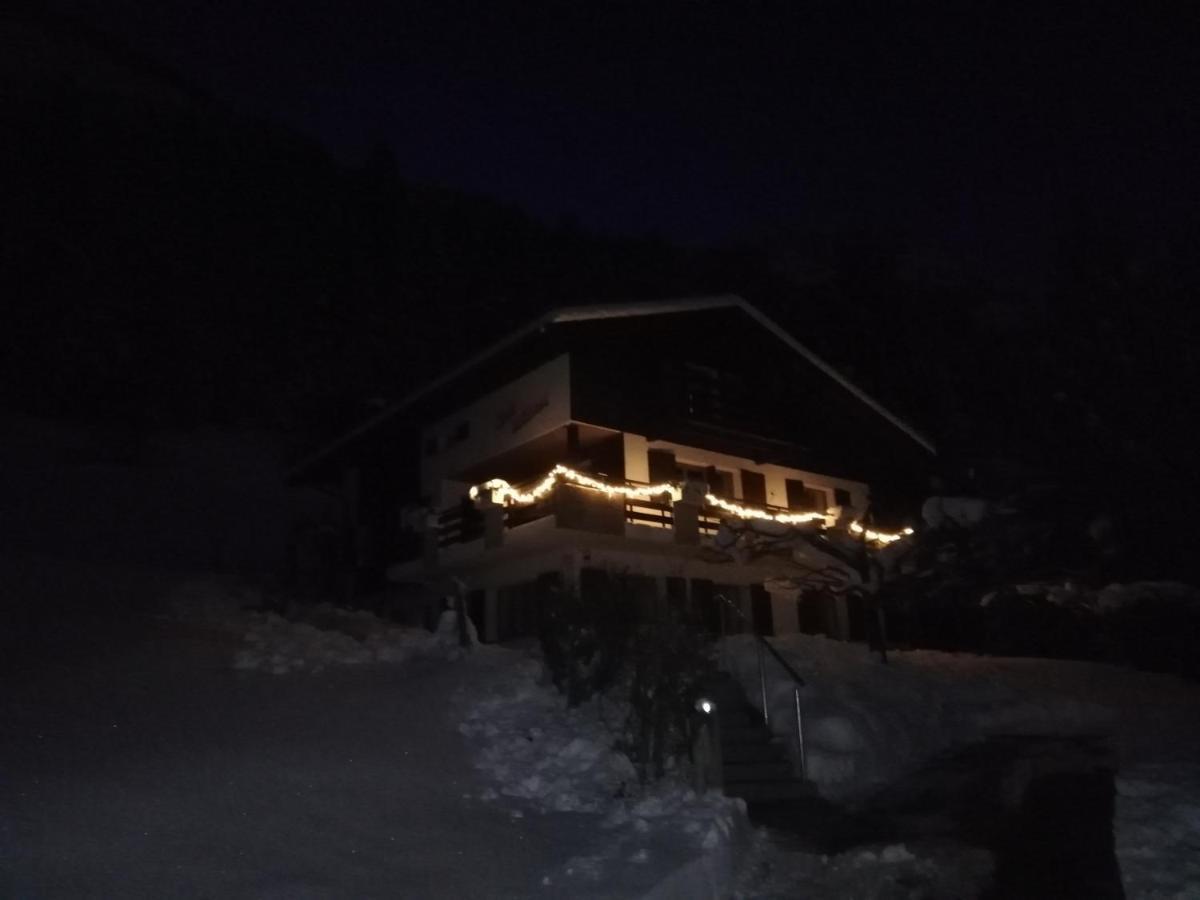 Chalet Waldrand Inden Exterior photo